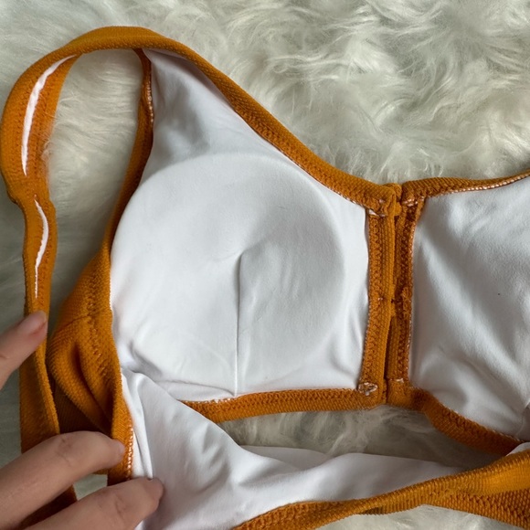 Cupshe Mustard Yellow bikini Top size M - Picture 3 of 8